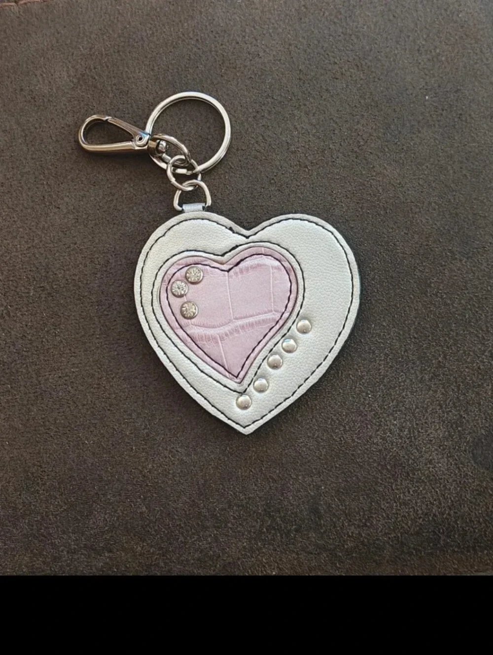 Early 2000s Kathy Van Zeeland Studded Leather Heart Purse Charm Keychain.